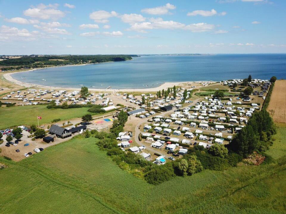 Vikaer Strand Camping & Cottages Diernæs Exterior photo